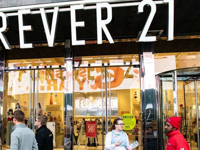 La empresa anunció el cierre de 350 de sus tiendas en todo el mundo.. Foto: Getty Images