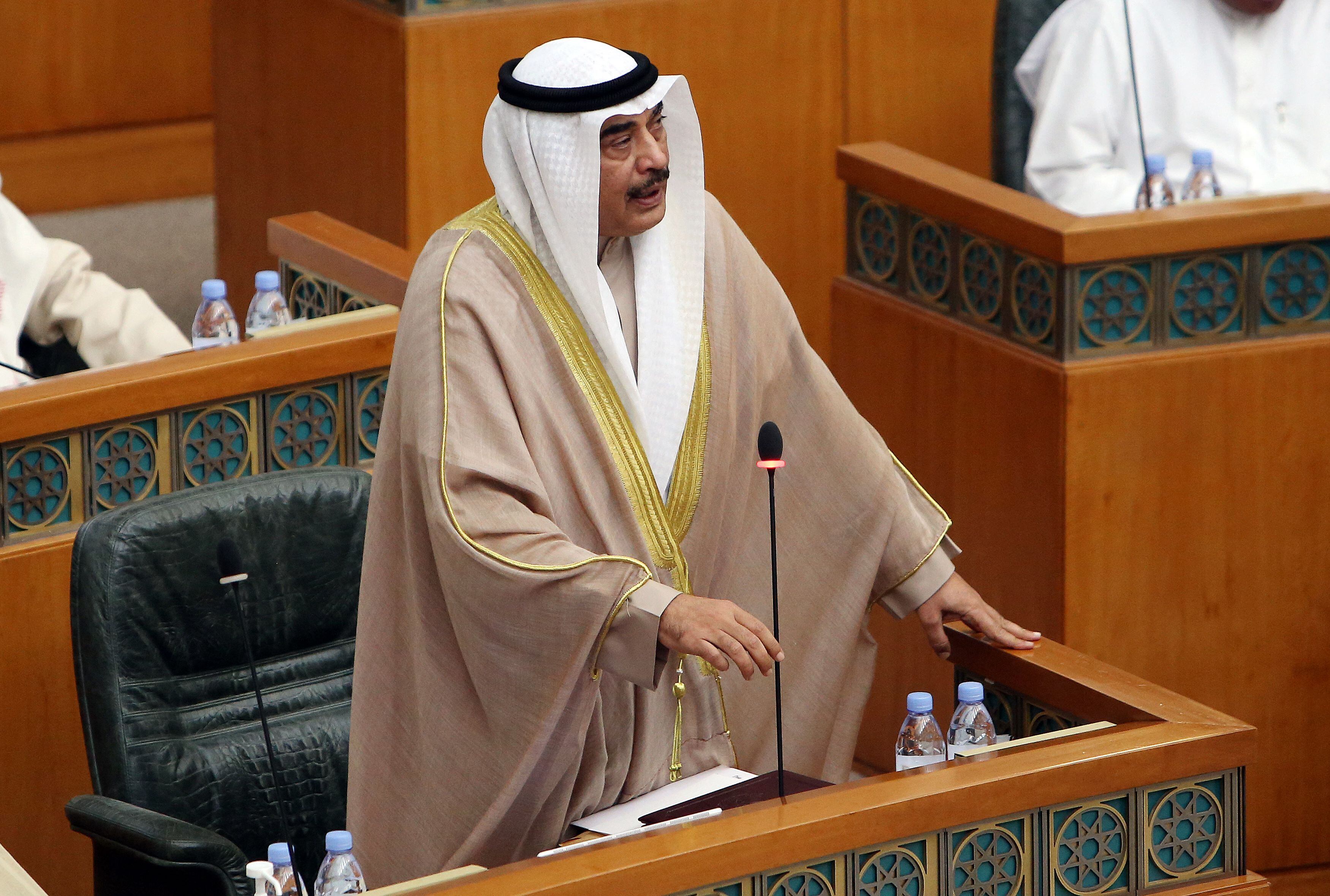 Sheikh Sabah Al-Khalid Al-Sabah se dirige ante el Parlamento en Kuwait. (Photo by YASSER AL-ZAYYAT / AFP) (Photo by YASSER AL-ZAYYAT/AFP via Getty Images)