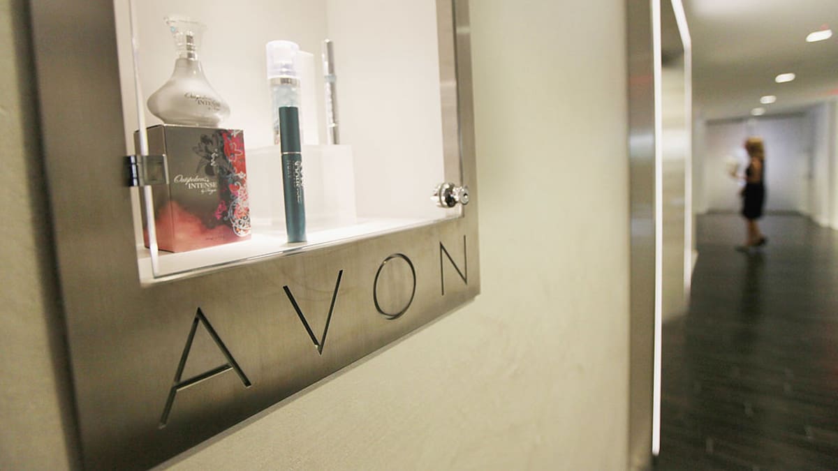 Avon se declaró en quiebra en EE. UU., ¿esto afecta a vendedoras en Colombia?