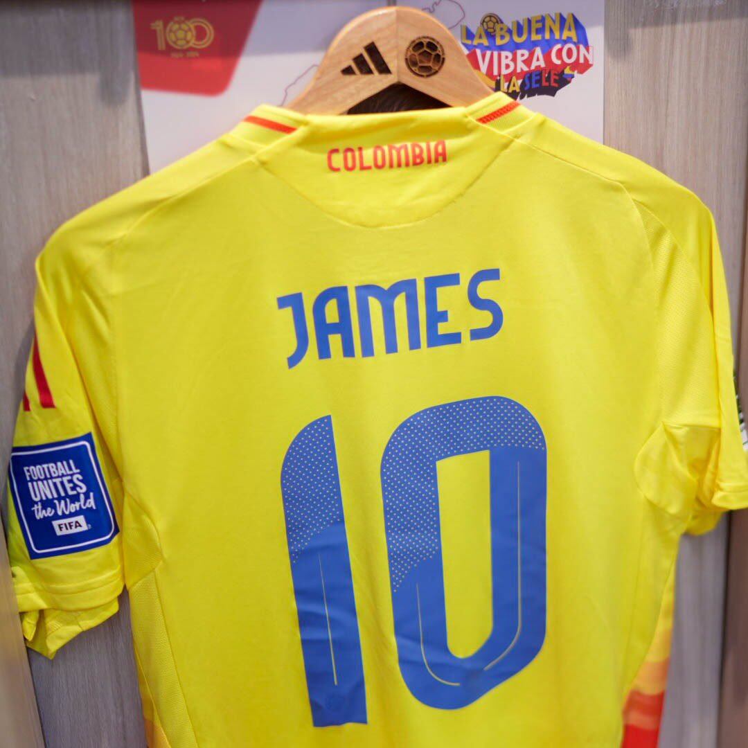 Camiseta de James Rodríguez previo al partido contra Ecuador. Foto: Twitter Selección Colombia.