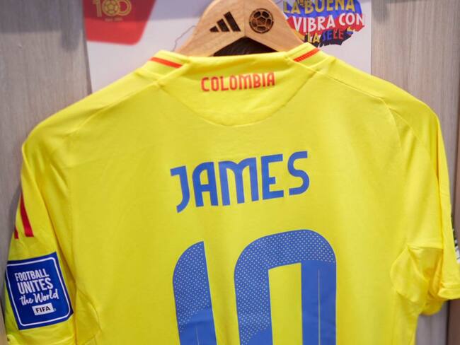 Camiseta de James Rodríguez previo al partido contra Ecuador. Foto: Twitter Selección Colombia.