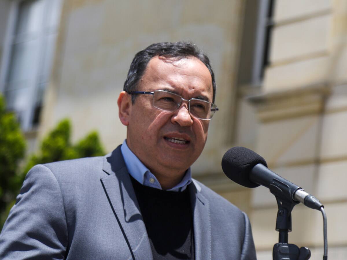 Siempre que el monto no se baje, podemos discutirla: Alfonso Prada sobre tributaria