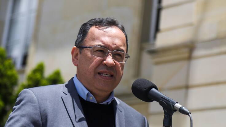 Alfonso Prada, ministro del Interior, habla en W Fin de Semana