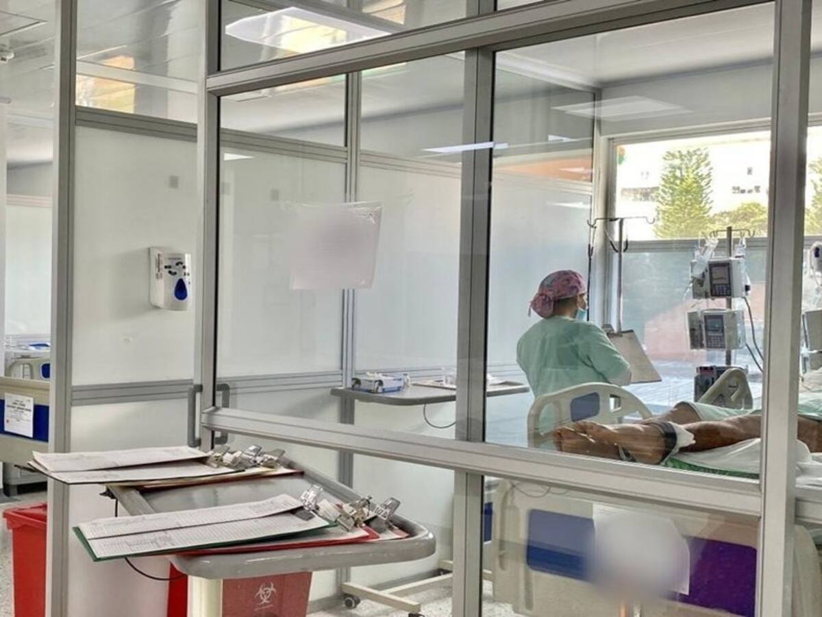 Crisis de la salud en Santander: colapsaron las urgencias de cinco centros médicos