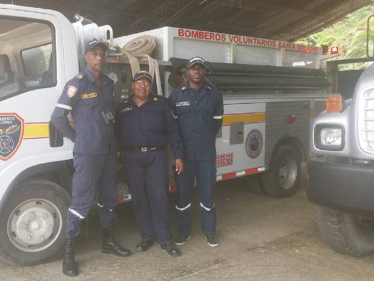 Así actúan los bomberos en Bahía Solano para prevenir las quemas