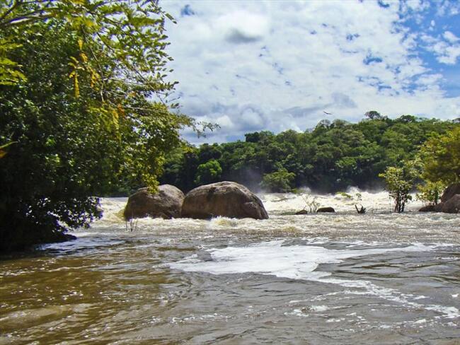 Investigador de la Universidad Javeriana sigue desaparecido tras naufragio en río Vaupés