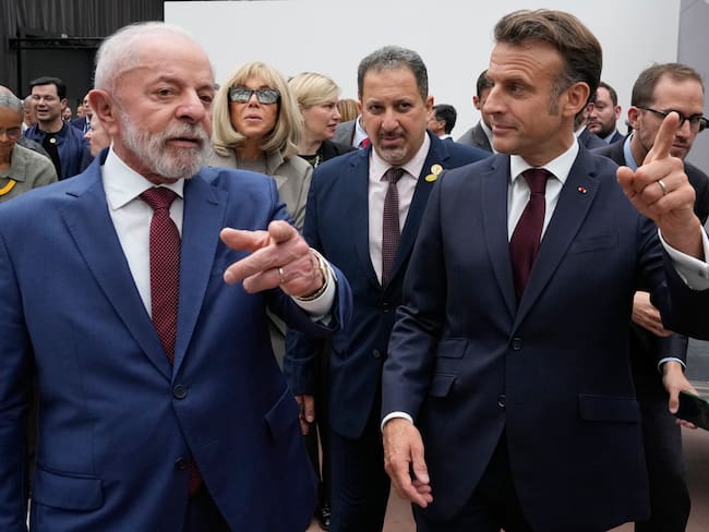 Emmanuel Macron y Luiz Inácio Lula da Silva. Foto: EFE/EPA/MICHEL EULER / POOL MAXPPP OUT