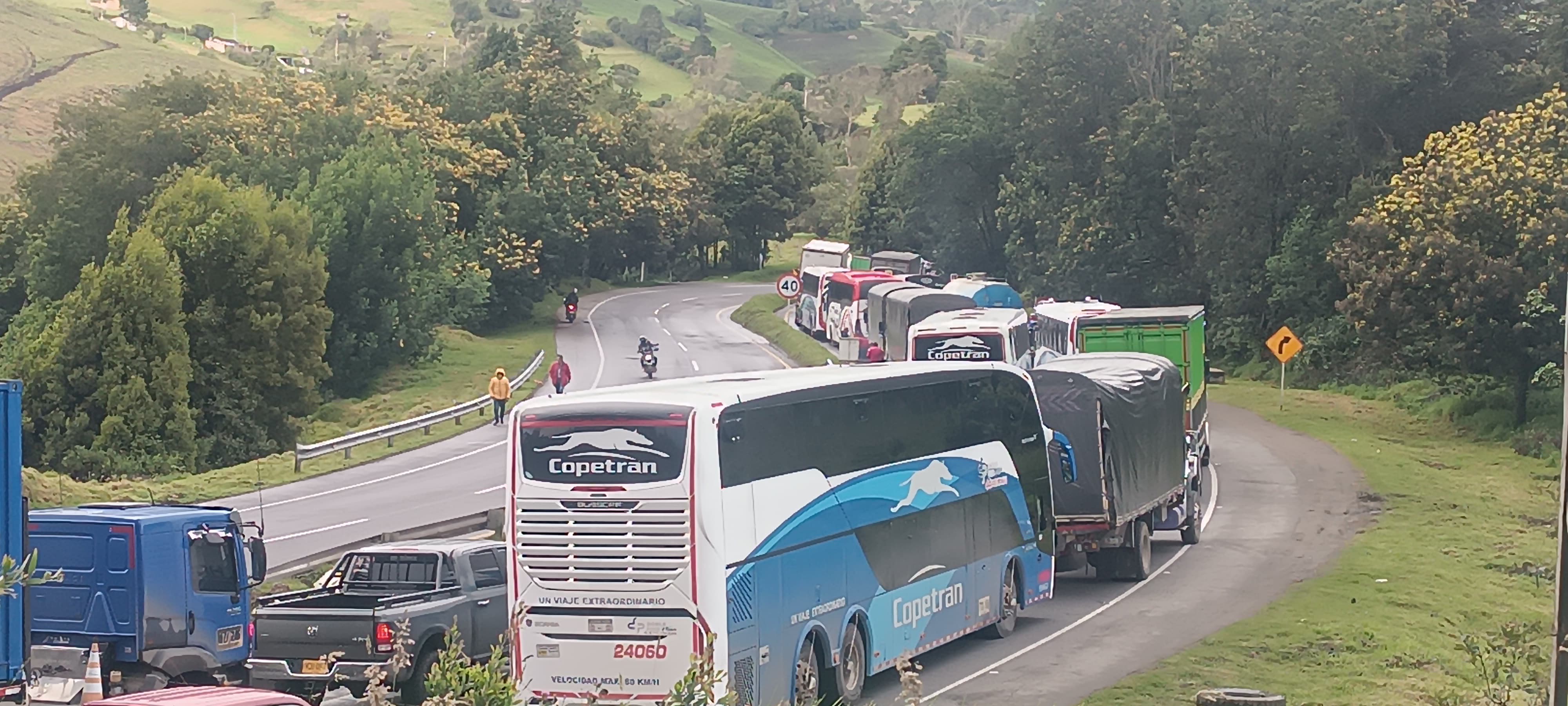 Varios corredores viales en Boyacá están bloqueados por campesinos parameros y pequeños mineros