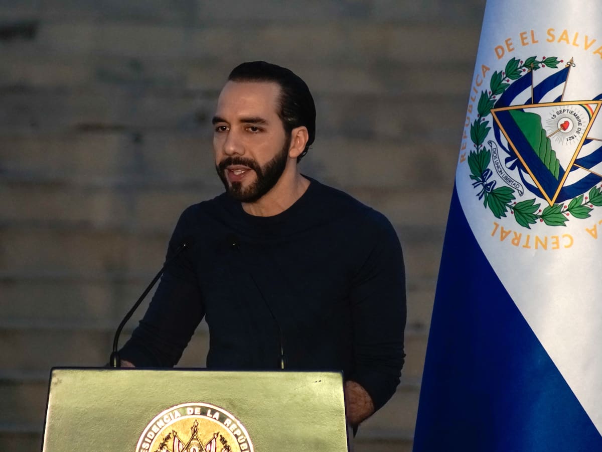 Bukele afirmó que la disciplina en las escuelas de El Salvador es para “evitar” pandillas