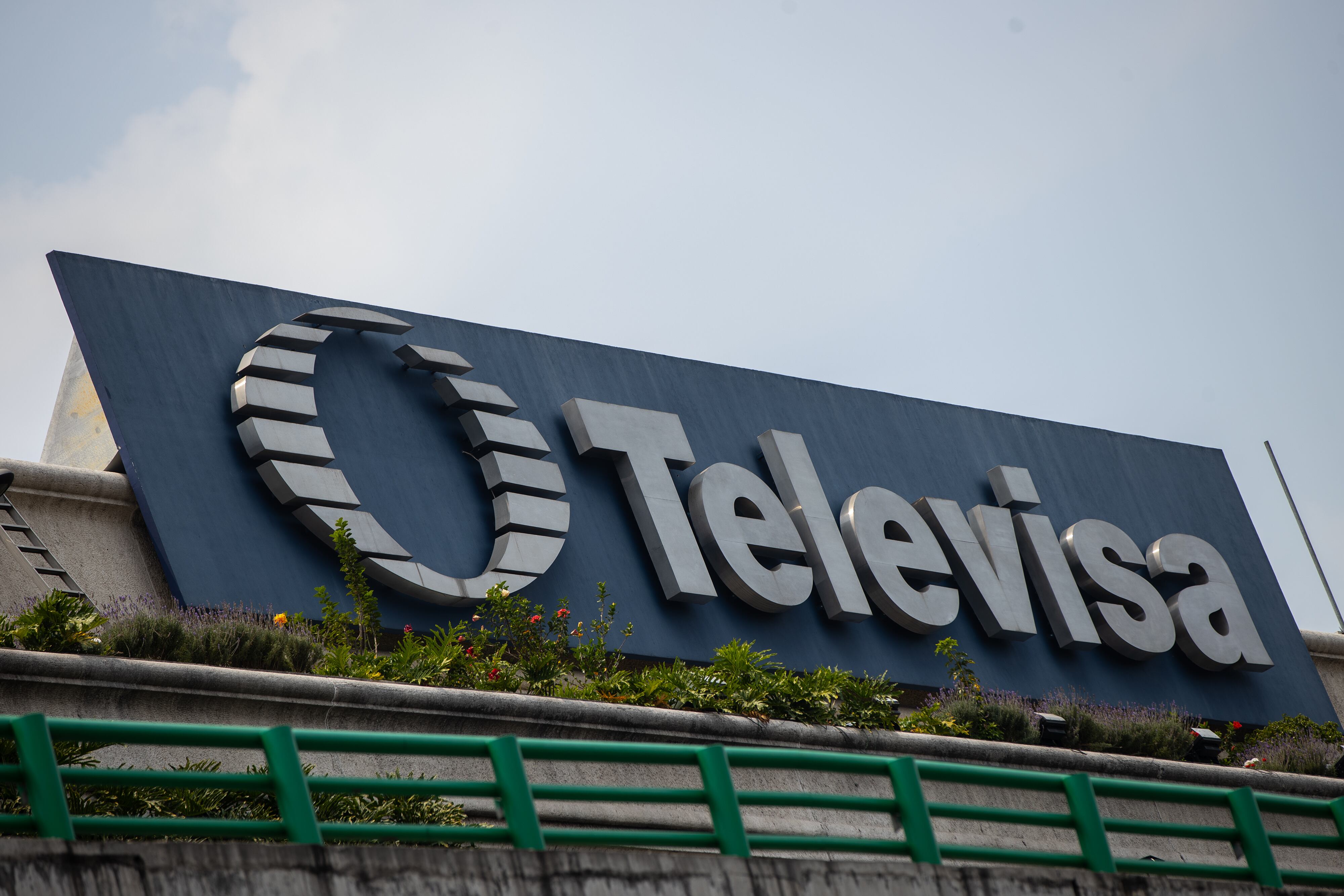 Edificación del Grupo Televisa tras anunciar su fusión con Univisión. México D.F., 14 de abril de 2022. (Photo by Hector Vivas/Getty Images)