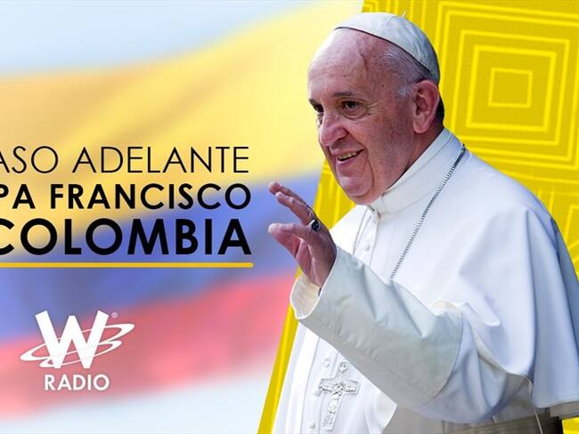 Néstor Pongutá, enviado especial de W Radio, habla desde el avión papal. Foto: