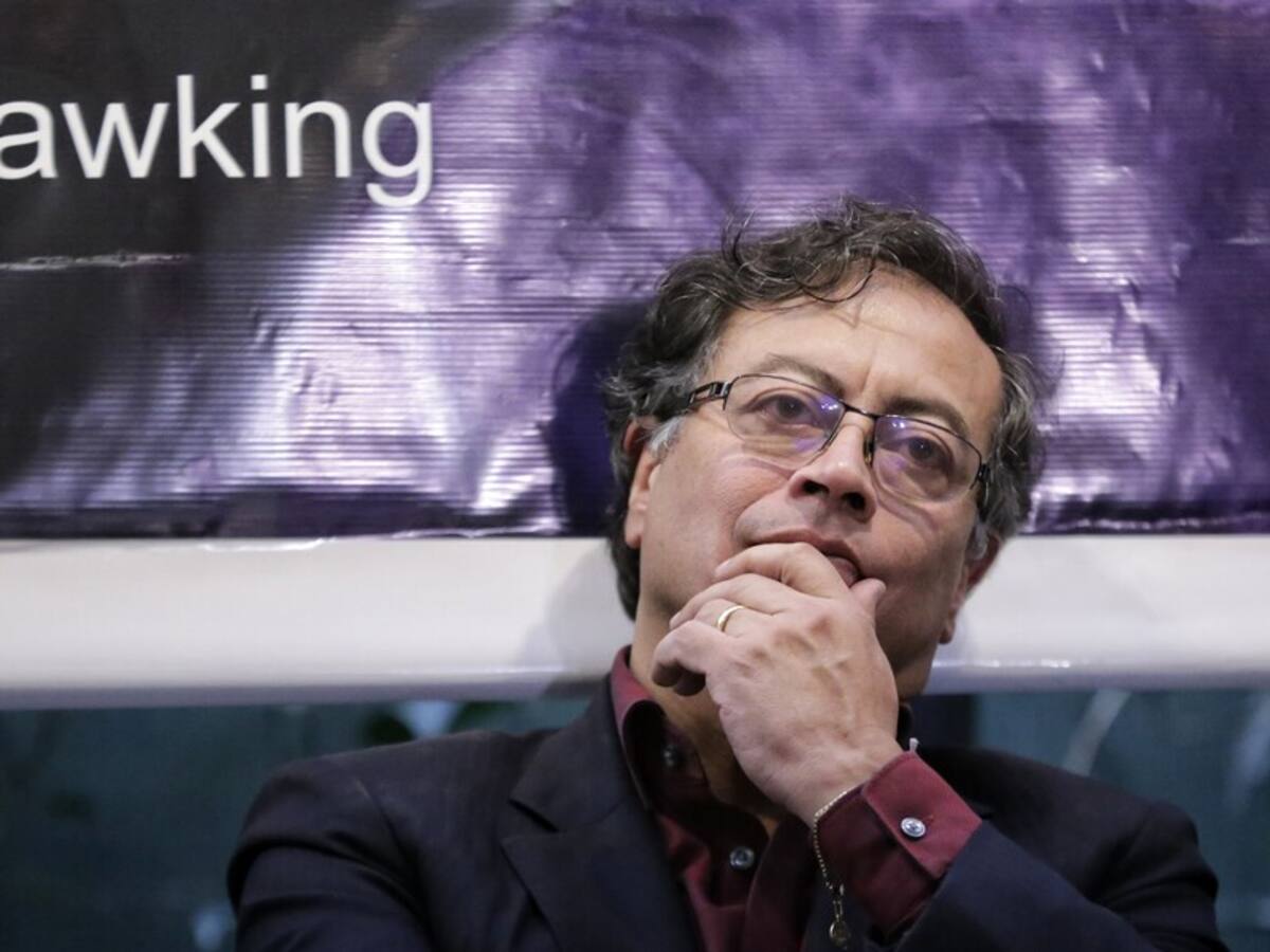 No nos eliminen, mejoremos lo que tenemos: la propuesta de las EPS a Gustavo Petro