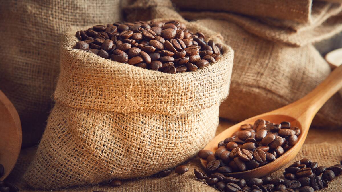 Exportaciones y producción de café cayeron de nuevo en marzo