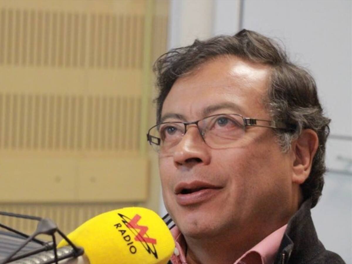Gustavo Petro pide a Fiscalía intervenir por supuesto plan para atentar en su contra