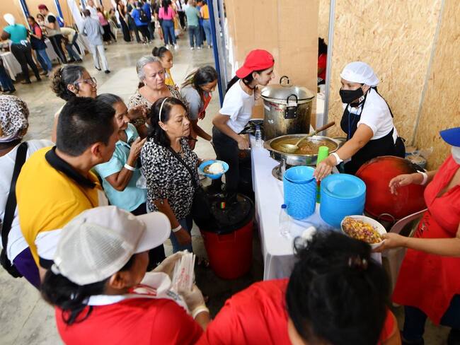 Comedores comunitarios en Cali. Foto: Alcaldía de Cali.