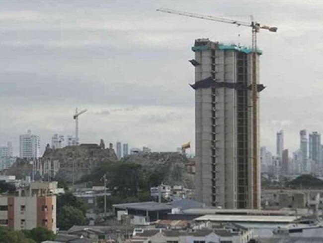 Alcaldía de Cartagena contratará estudio para establecer cómo demoler edificio Aquarela