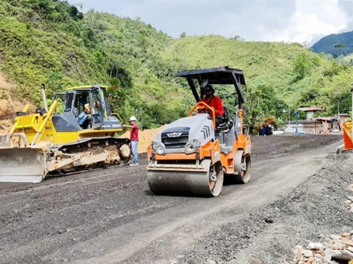 Se habilitó paso permanente a doble carril en la vía Medellín – Bogotá