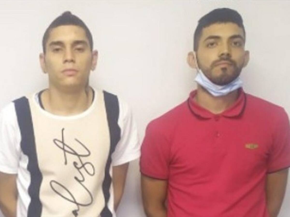 A la cárcel hombres que fueron sorprendidos con caleta de dinero en Cali
