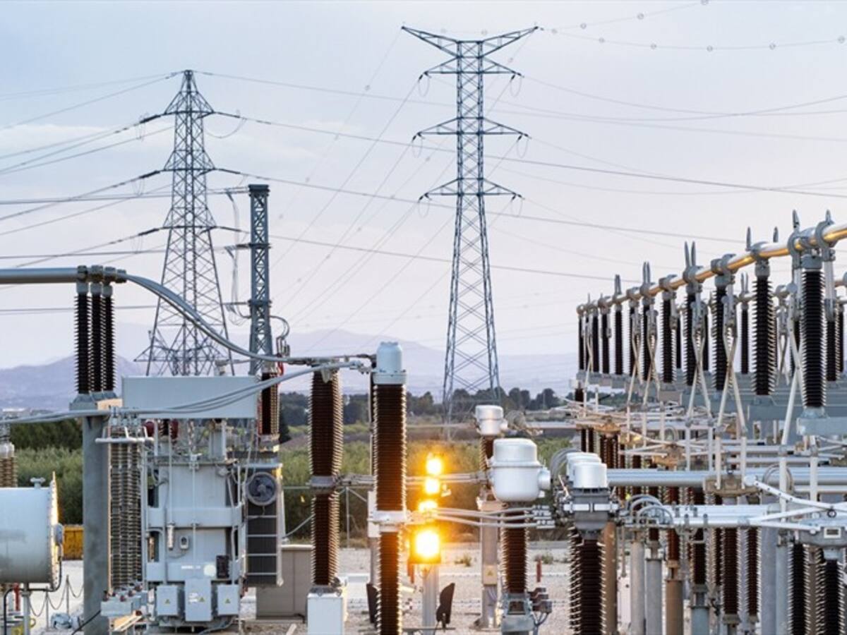 Labores de reactivación de energía en Providencia ya alcanzan un 90 por ciento