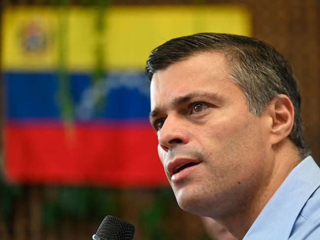 Hay que abrir un proceso de diálogo como lo ha dicho Petro: Leopoldo López
