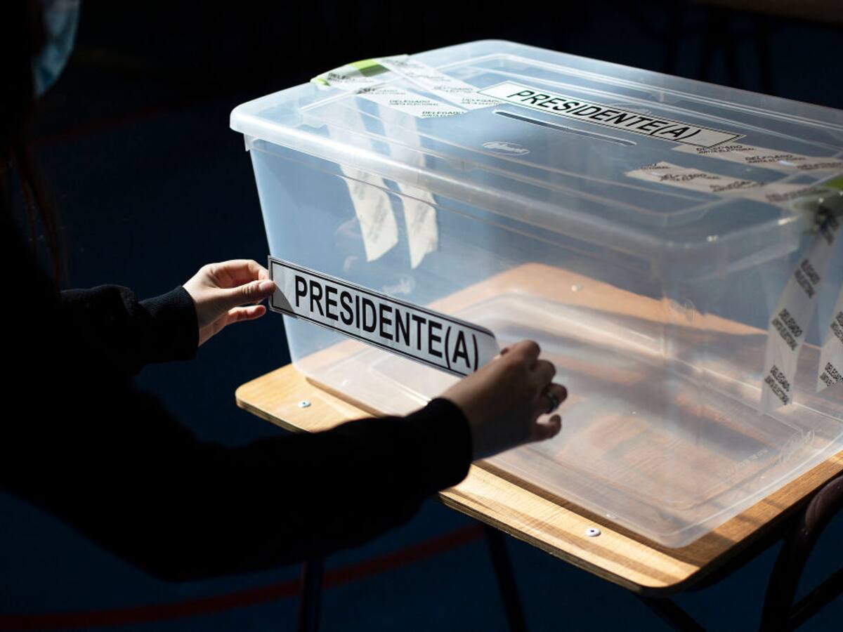 En Chile los ciudadanos acuden a las urnas para elegir presidente