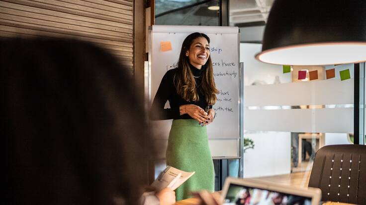 Momlancers: La empresa que busca cerrar la brecha de las mujeres con el éxito laboral