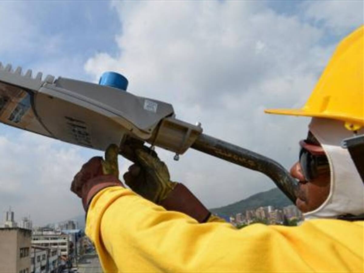 Alcaldía de Cartago habría amañado contratación de alumbrado público