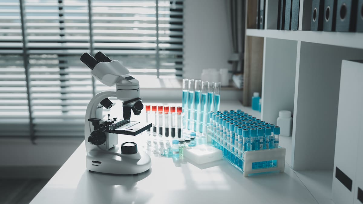 Laboratorios pierden interés en hacer estudios en Colombia: se estancó la investigación clínica