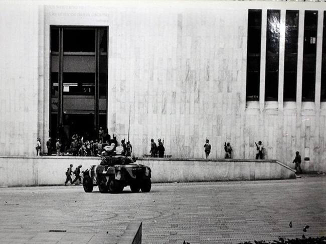 Piden retirar de la Justicia Transicional a los generales Iván Ramírez Quintero y Jesús Armando Arias Cabrales. . Foto: Colprensa