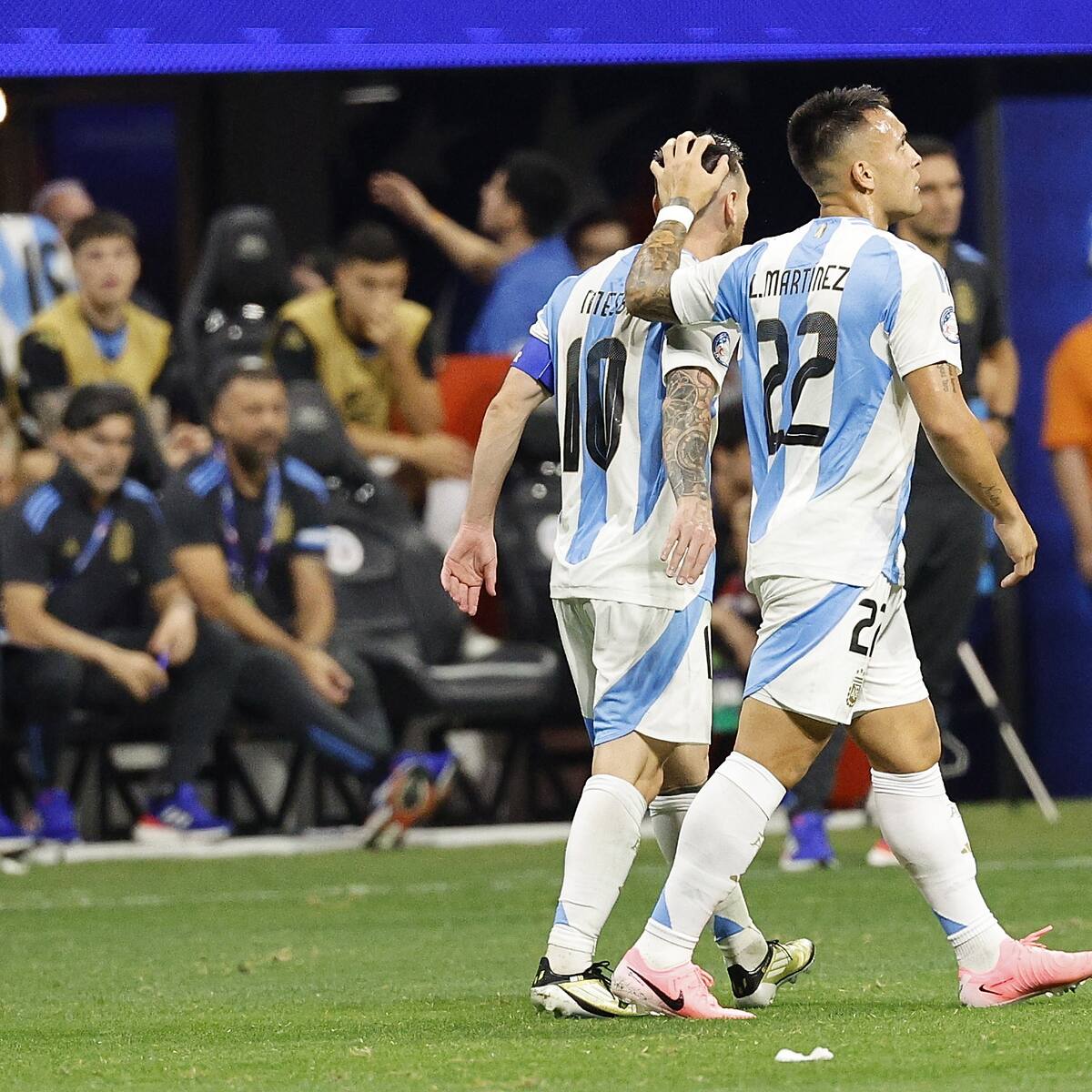 Argentina debutó con victoria ante Canadá 2-0 en la inauguración de la Copa América