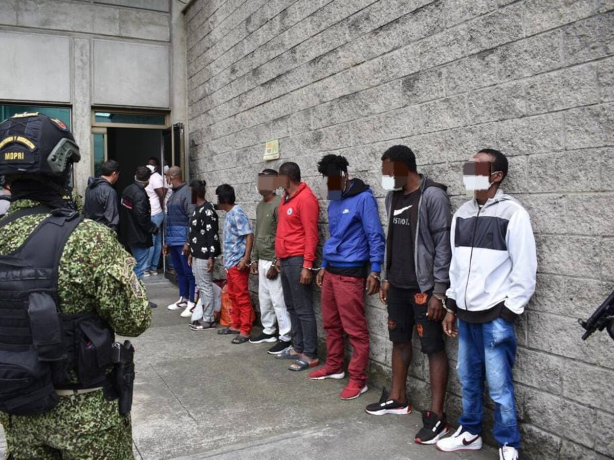 Ofensiva de la Armada contra el Clan del Golfo: capturan a 14 integrantes