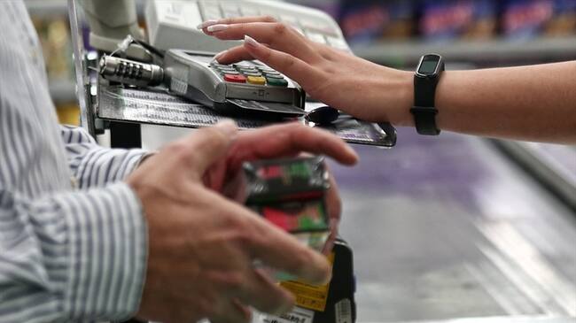 Dian espera que, al finalizar primer día sin IVA, se logren ventas por 5 billones de pesos. Foto: Colprensa