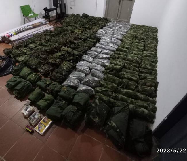 2.000 cartuchos y material de intendencia a disidencias Farc. Foto: Cortesía Policía Nacional.