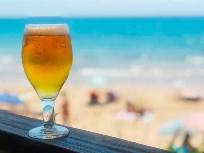 ¿Cuáles son los riesgos de tomar cerveza cuando hace calor?. Foto: Getty Images