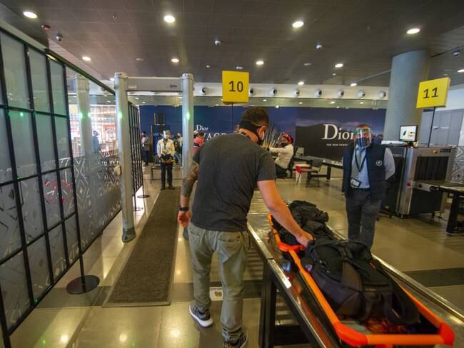 Desde el Congreso denuncian maltrato y anomalías en procedimientos con viajeros en El Dorado
