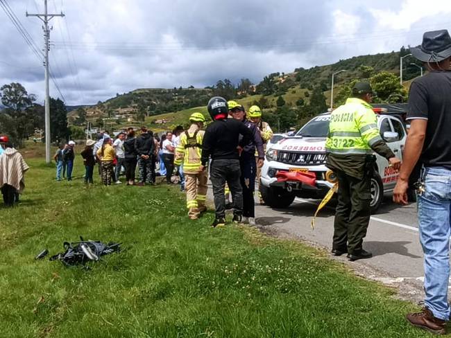 Accidente de tránsito en donde murió el ciclista colombiano Germán Chávez. Foto: Cortesía Bomberos.
