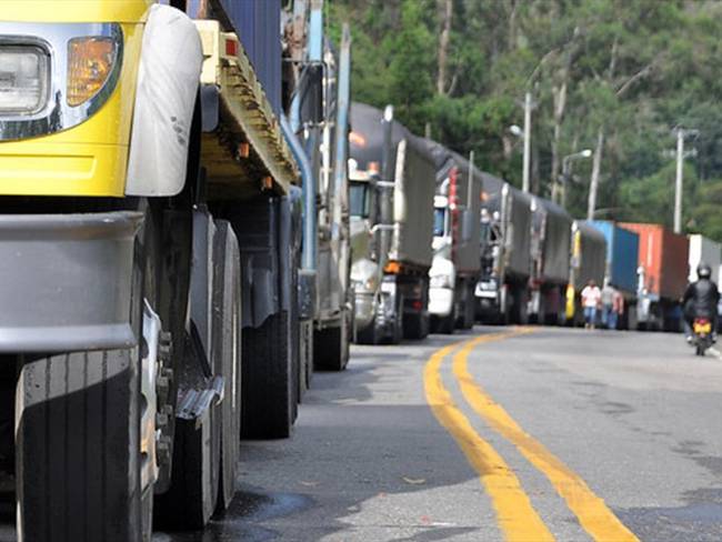 Camioneros rechazan ampliación de horario de restricción de camiones en Chía. Foto: Colprensa