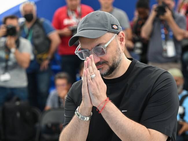 El cineasta ruso Kirill Serebrennikov llamó a frenar la guerra en Ucrania desde el Festival de Cannes