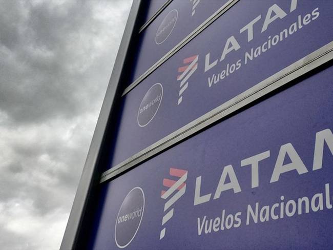 En la entrega de sus resultados financieros del segundo trimestre de este año, Latam Airlines Group informó que tuvo ingresos por US$571,9 millones. Foto: Getty Images / DANIEL MUÑOZ