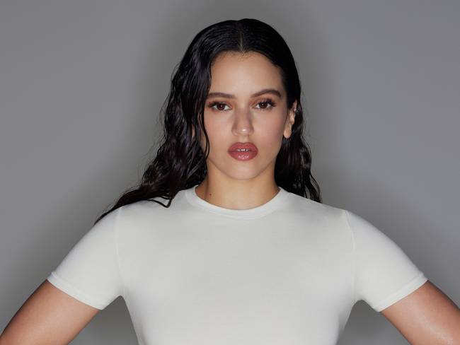 Rosalía fue elegida por Kim Kardashian como modelo de la nueva colección de su marca Skims