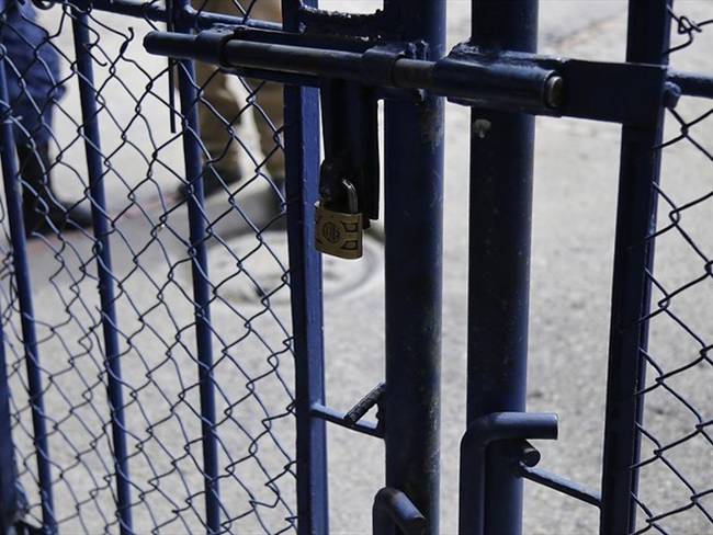 Envían a prisión a dos hinchas de fútbol por homicidio de ‘lustrador de mulas’. Foto: Getty Images