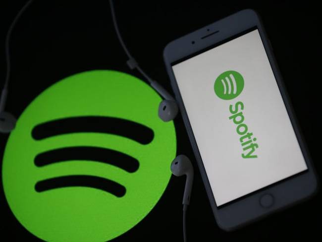 Spotify está trabajando para permitir que los usuarios con una suscripción gratuita escuchen 30 minutos de música sin conexión al día . Foto: Getty Images