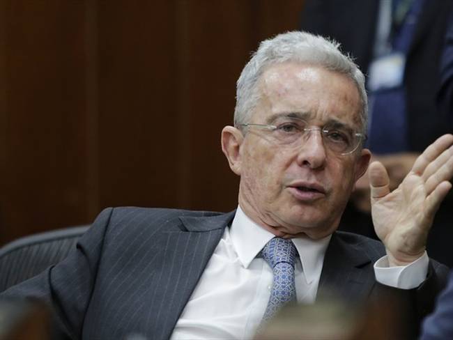 La Fiscalía decidió pedir la preclusión del caso contra Álvaro Uribe. Foto: Colprensa / ÁLVARO TAVERA