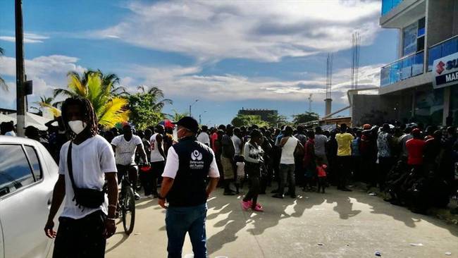 Migrantes haitianos represados en Necoclí. Foto: Colprensa