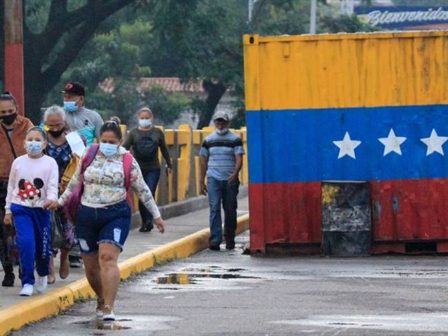 El presidente Iván Duque dio a conocer que, desde ya, varias instituciones colombianas lideran y trabajan en la apertura de la frontera con Venezuela. Foto: Getty Images / SCHNEYDER MENDOZA