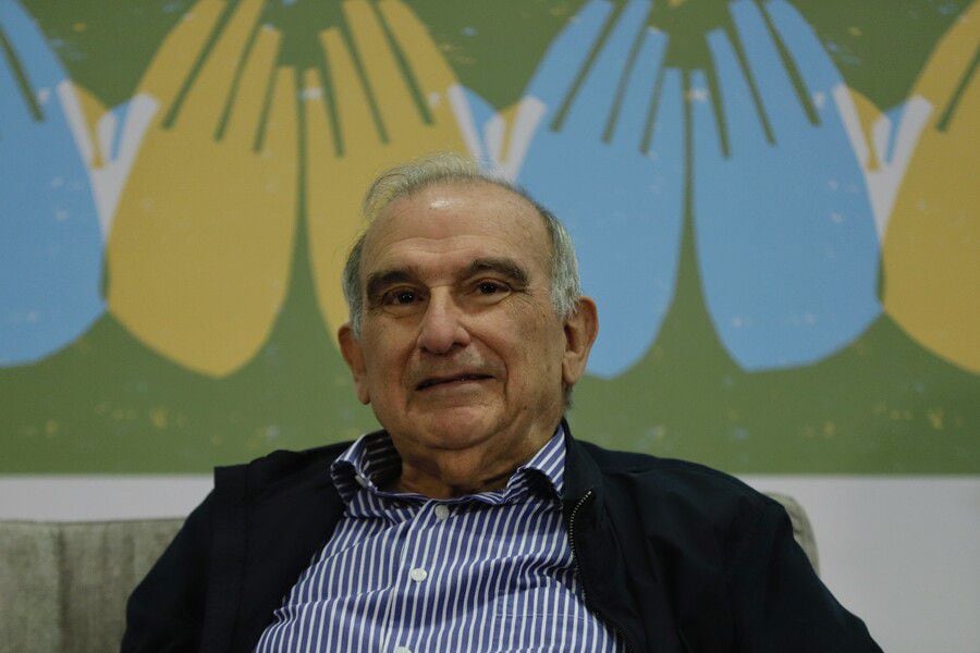 Revivir el acuerdo de paz para modificarlo es una cosa fuera de foco: Humberto de la Calle