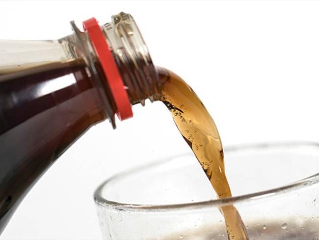 Gobierno y congresistas acuerdan IVA plurifásico a bebidas azucaradas y cerveza. Foto: Getty Images